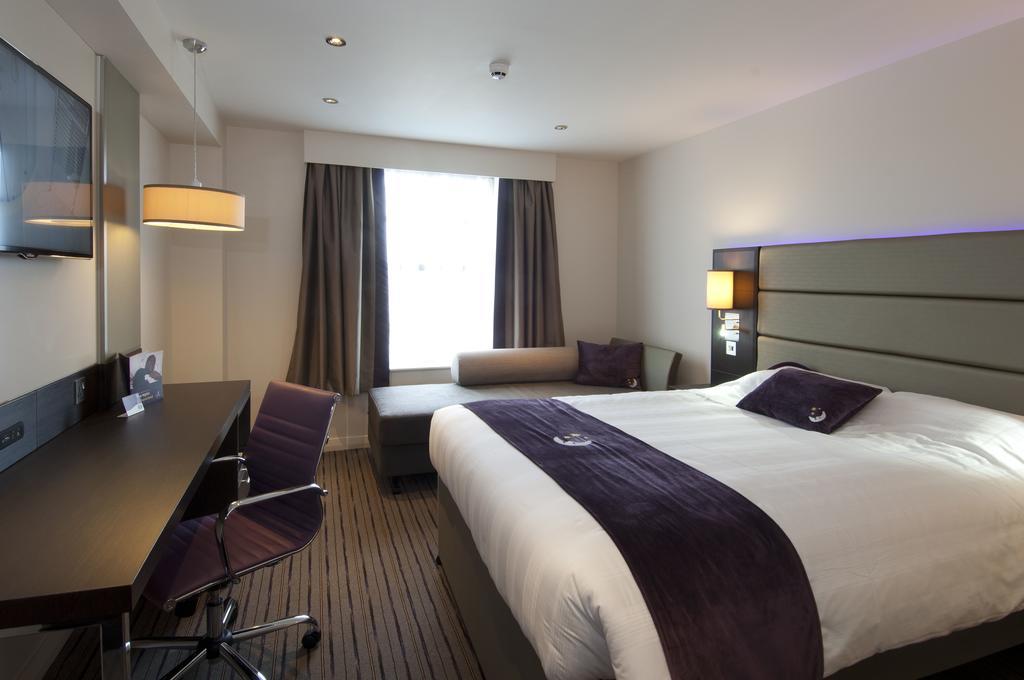 Premier Inn Southampton City Centre Room photo