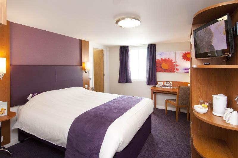 Premier Inn Southampton City Centre Exterior photo